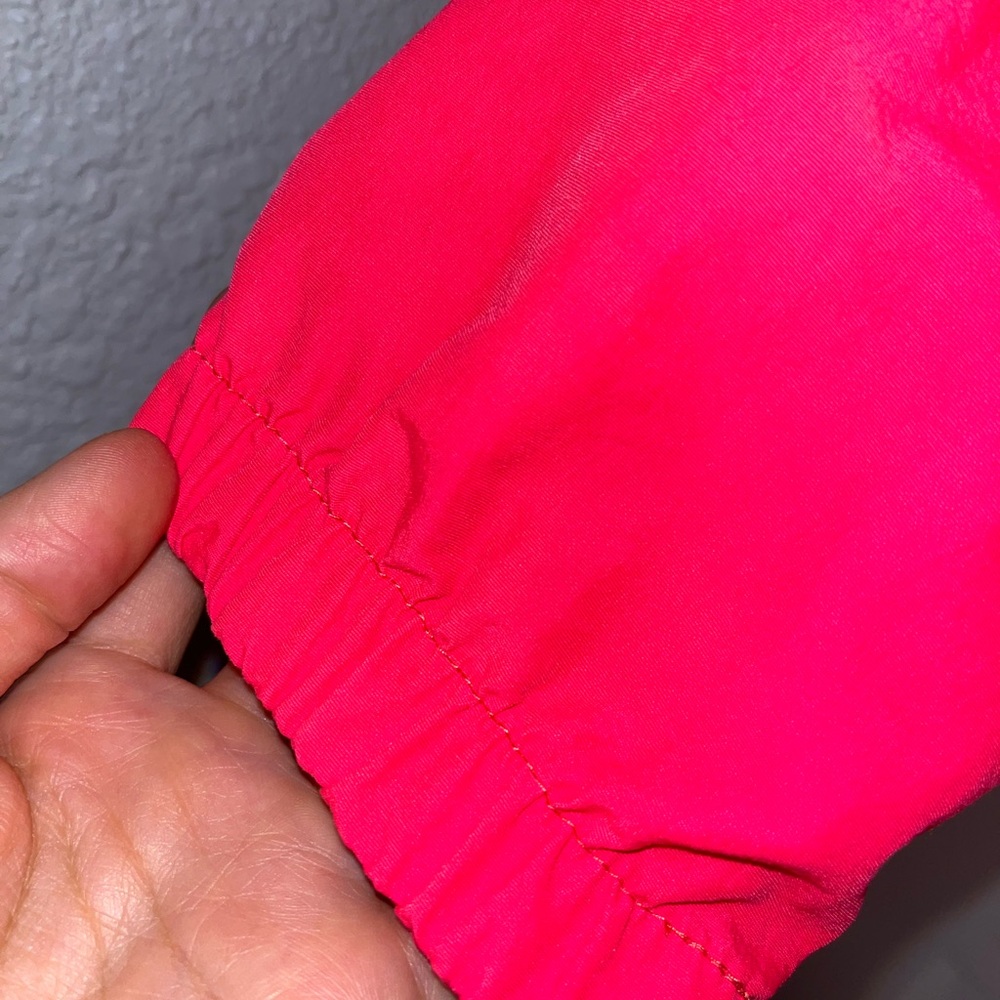 Uzzi Dive Gear Pink Pullover - Picture 9 of 14